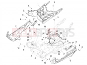 PIAGGIO Piaggio 1 Moped Central cover - Footrests